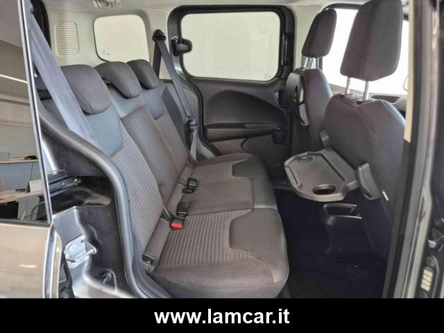 FORD Tourneo Courier usata, con USB