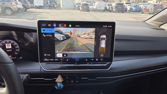 VOLKSWAGEN Golf usata, con Volante multifunzione