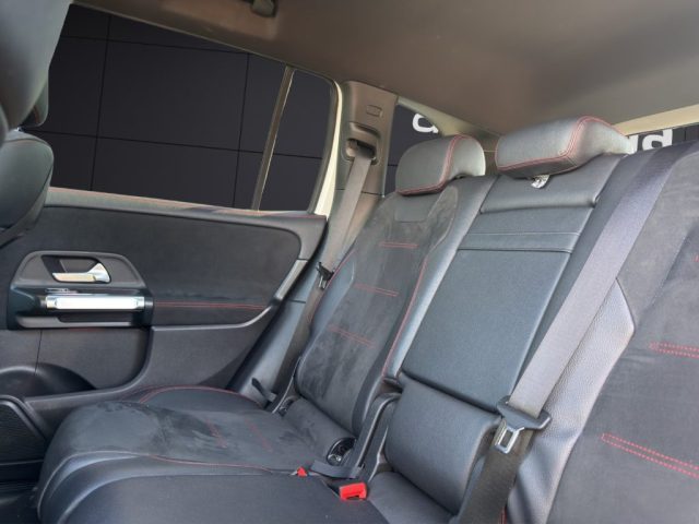 MERCEDES-BENZ GLB 200 usata, con ESP