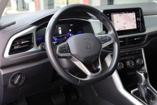 VOLKSWAGEN T-Roc usata, con Leve al volante