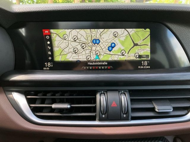 ALFA ROMEO Stelvio usata, con Interni in pelle