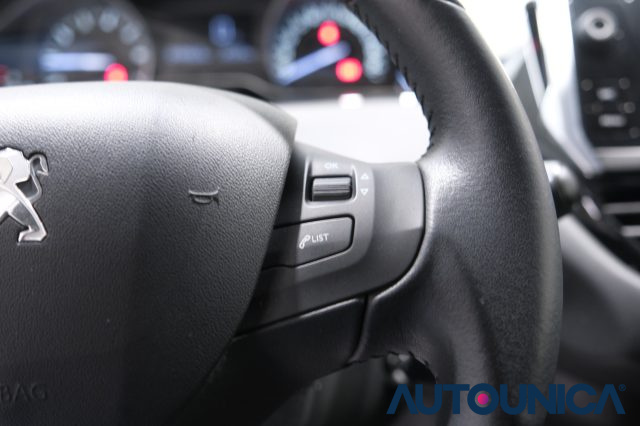 PEUGEOT 208 usata, con Specchietti laterali elettrici