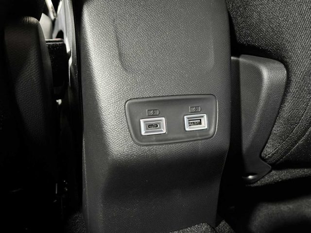 PEUGEOT 2008 usata 28