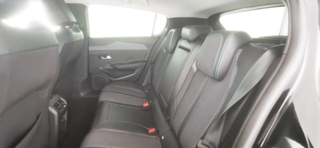 PEUGEOT 308 usata, con Interni in pelle