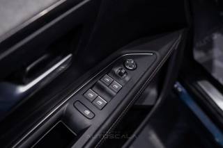 PEUGEOT 5008 usata, con Controllo automatico clima
