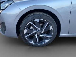 PEUGEOT 308 usata, con Autoradio digitale