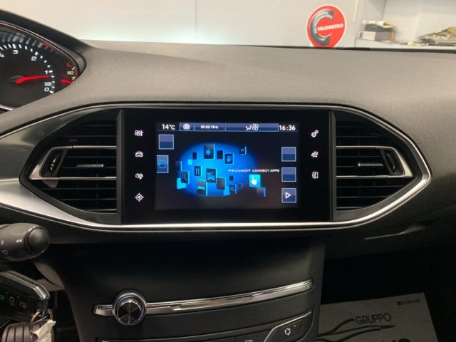 PEUGEOT 308 usata, con Fari Xenon