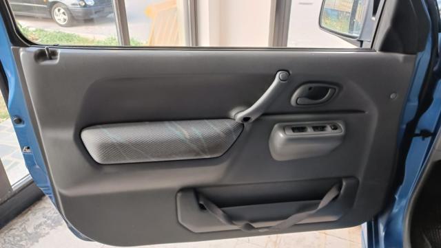 SUZUKI Jimny usata 28