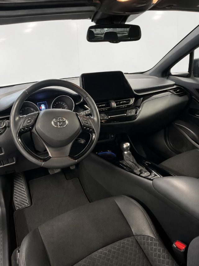 TOYOTA C-HR usata, con Cruise Control