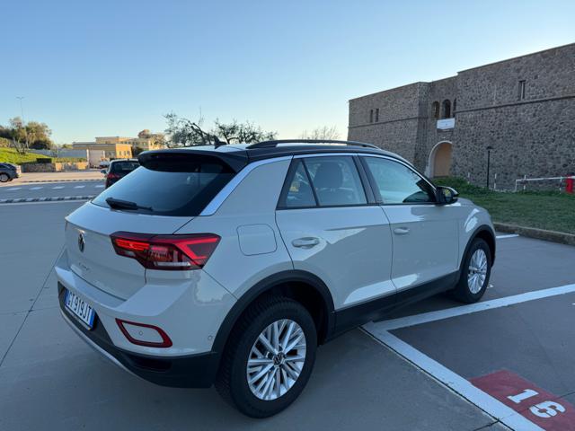 VOLKSWAGEN T-Roc usata, con Sistema di parcheggio automatico