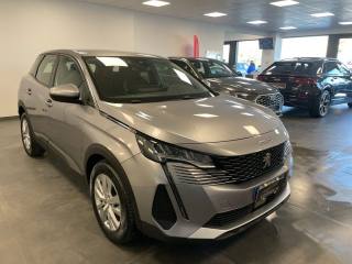 PEUGEOT 3008 usata, con Sensori di parcheggio anteriori