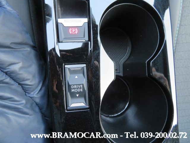 PEUGEOT 3008 usata, con Touch screen