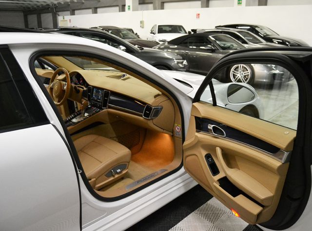 PORSCHE Panamera usata, con Airbag Passeggero