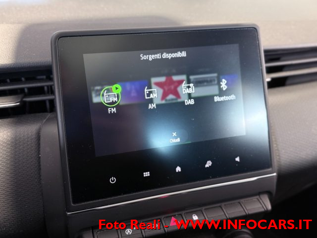 RENAULT Clio usata, con Volante in pelle