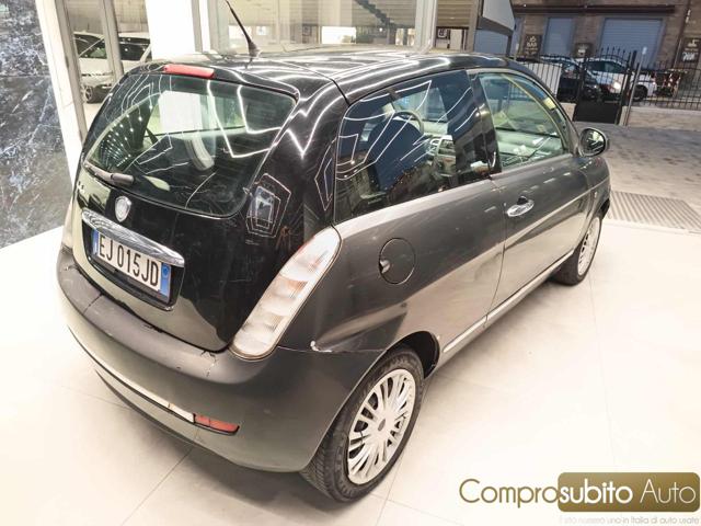 LANCIA Ypsilon usata, con Autoradio