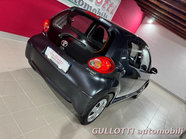 TOYOTA Aygo usata 15