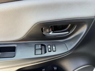 TOYOTA Yaris usata, con Fendinebbia