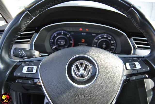 VOLKSWAGEN Passat usata, con Climatizzatore