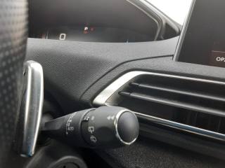 PEUGEOT 3008 usata, con USB