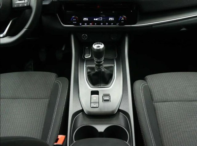 NISSAN Qashqai usata, con Sedile posteriore sdoppiato