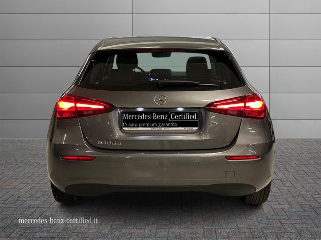 MERCEDES-BENZ A 180 usata, con Alzacristalli elettrici