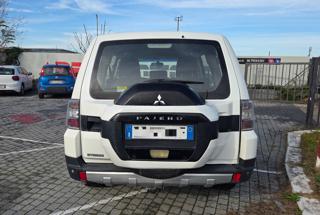 MITSUBISHI Pajero usata, con Autoradio