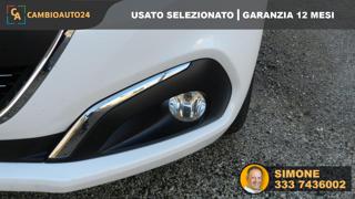 PEUGEOT 208 usata, con Apple CarPlay
