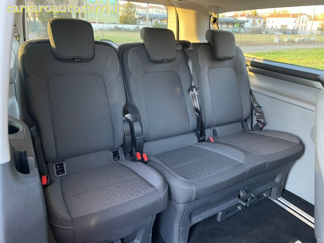 FORD Tourneo Custom usata, con Autoradio