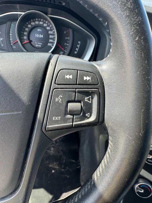 VOLVO V60 usata, con Luci diurne LED