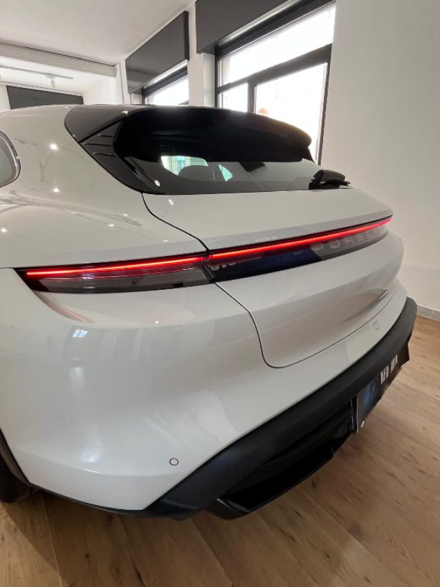 PORSCHE Taycan usata, con Autoradio