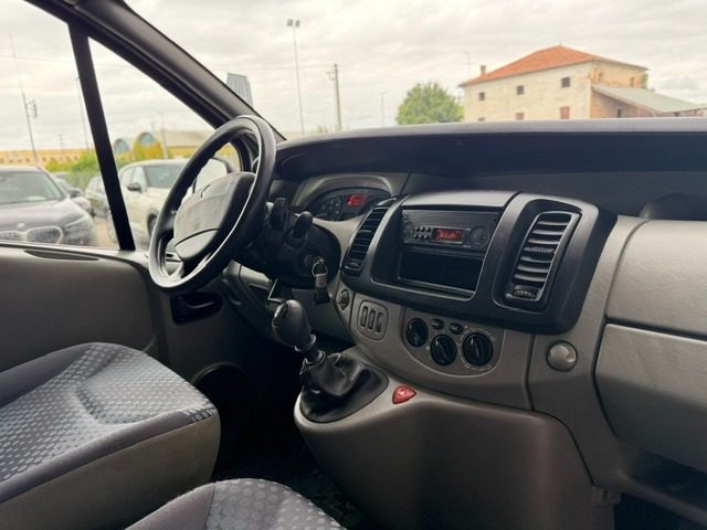RENAULT Trafic usata 11