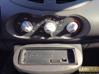 RENAULT Twingo usata 16