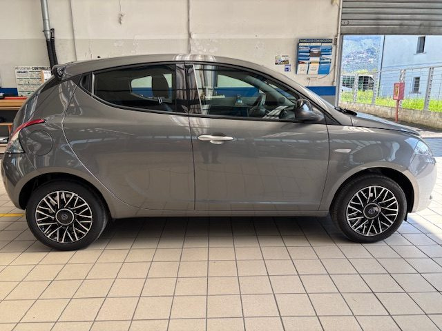 LANCIA Ypsilon usata, con Controllo trazione