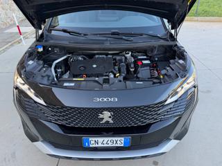 PEUGEOT 3008 usata, con Volante multifunzione