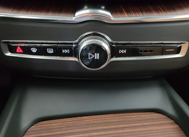 VOLVO XC60 usata, con Portellone posteriore elettrico