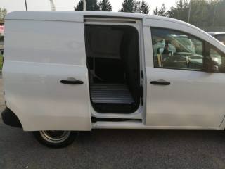 RENAULT Kangoo usata, con Antifurto
