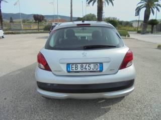 PEUGEOT 207 usata, con Autoradio