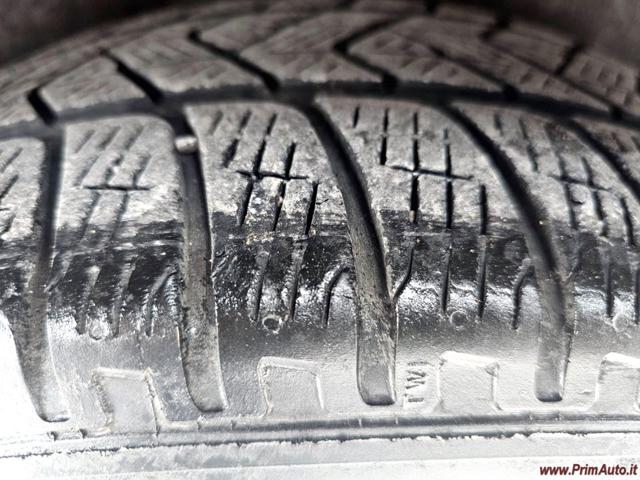 NISSAN Qashqai usata, con Sedile posteriore sdoppiato
