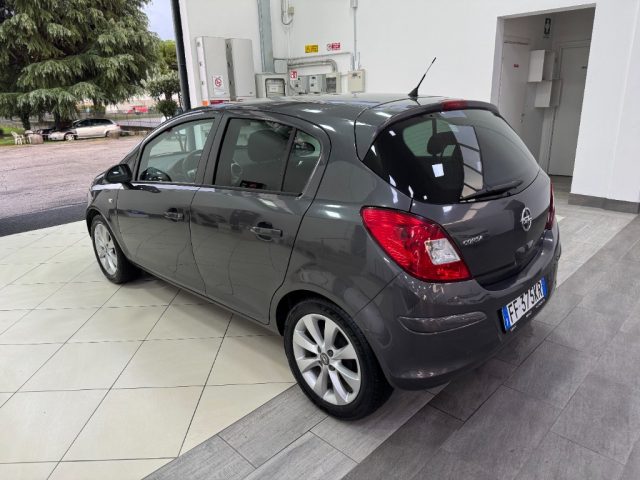 OPEL Corsa usata, con Chiusura centralizzata