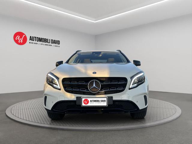 MERCEDES-BENZ GLA 200 usata, con Alzacristalli elettrici