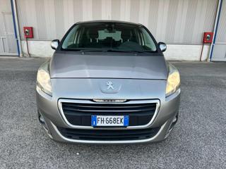 PEUGEOT 5008 usata, con Airbag laterali