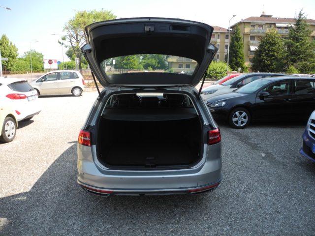 VOLKSWAGEN Passat Alltrack usata 60