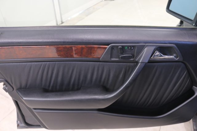 MERCEDES-BENZ 500 usata, con Tettuccio apribile