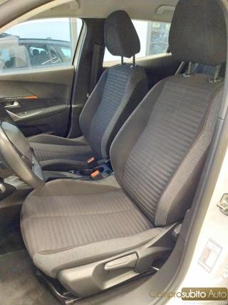 PEUGEOT 2008 usata 26