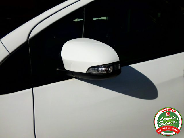 TOYOTA Yaris usata, con Telecamera per parcheggio assistito