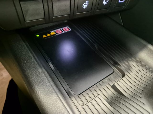 TOYOTA C-HR usata, con Bluetooth