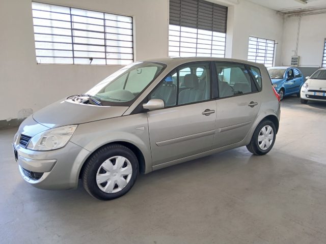 RENAULT Scenic usata, con Cerchi in lega