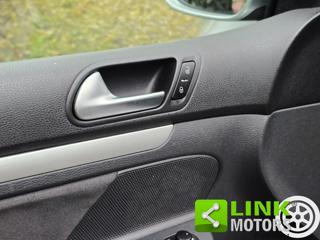 VOLKSWAGEN Golf usata, con Luci diurne