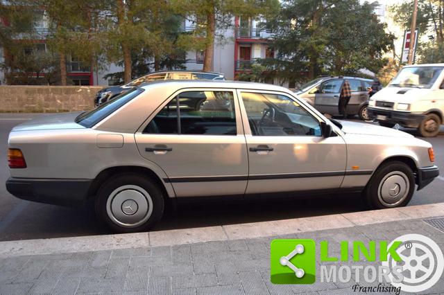 MERCEDES-BENZ 200 usata, con Marmitta catalitica