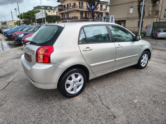 TOYOTA Corolla usata, con Alzacristalli elettrici